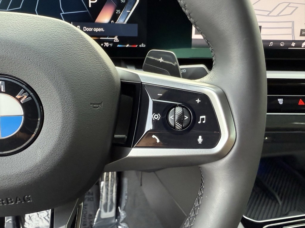 Used 2025 BMW 530i w/ M Sport Package image 26