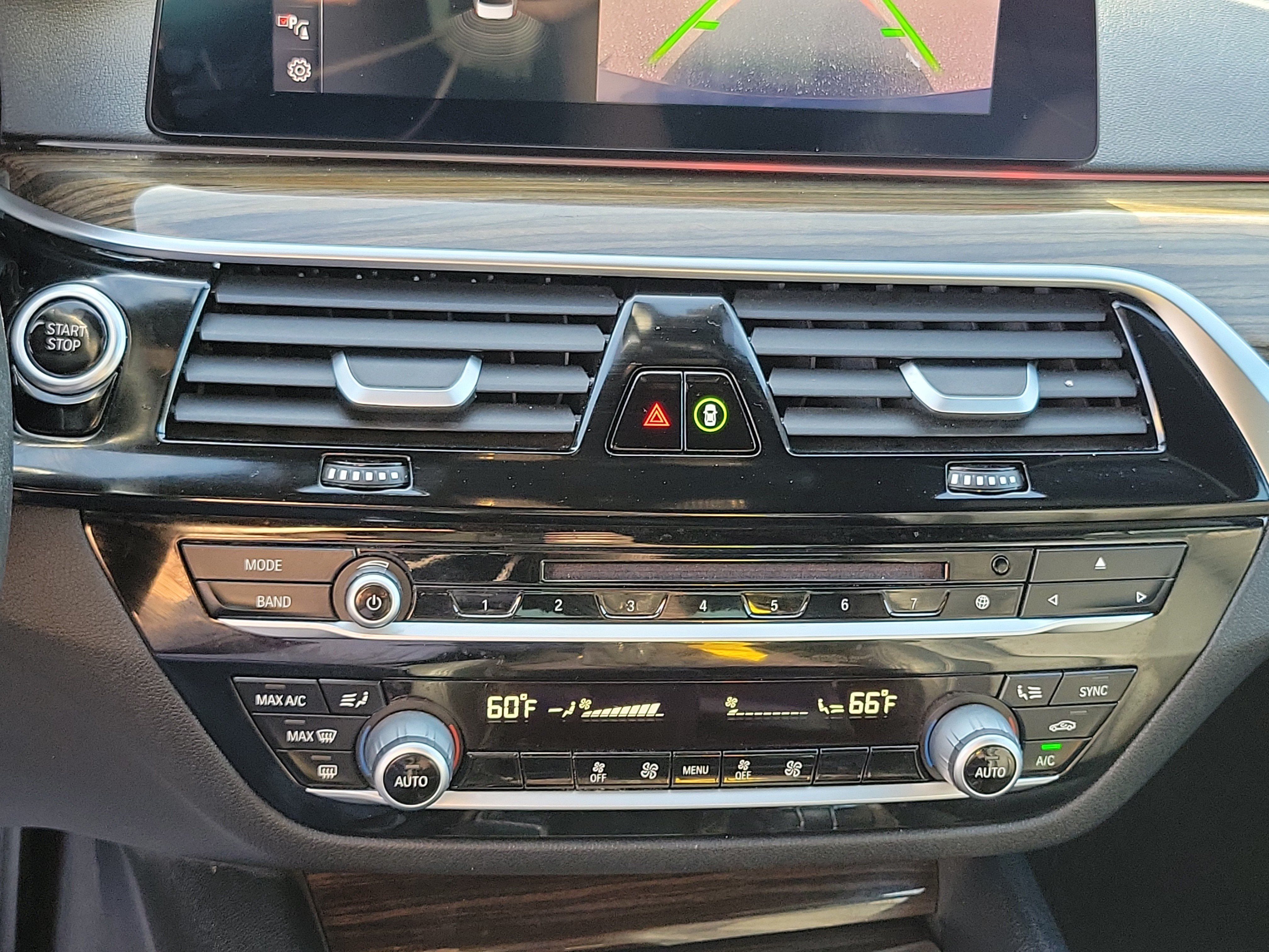 Used 2019 BMW 530e RWD image 15