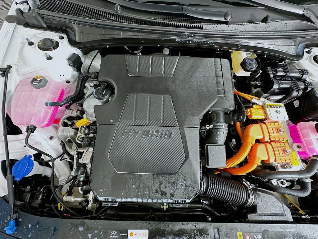 Certified 2025 Hyundai Elantra SEL image 29