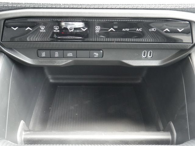 New 2026 Jeep Cherokee Laredo AWD/4WD image 21
