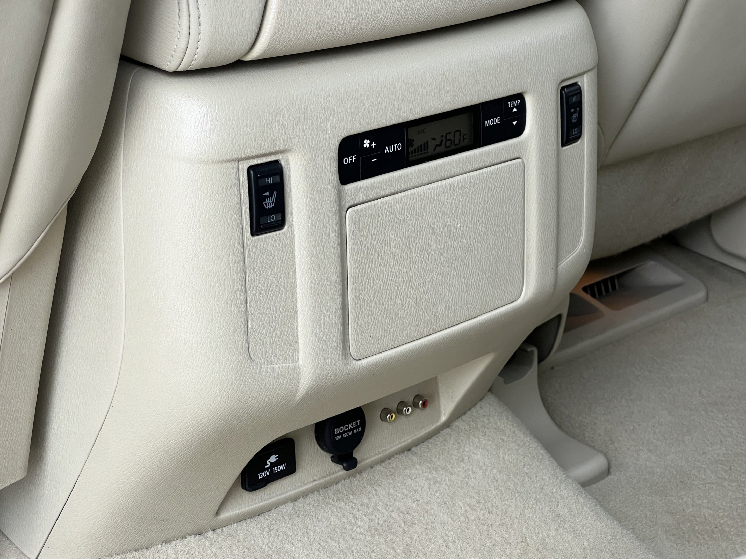Used 2015 INFINITI QX80 2WD w/ Deluxe Technology Package image 27