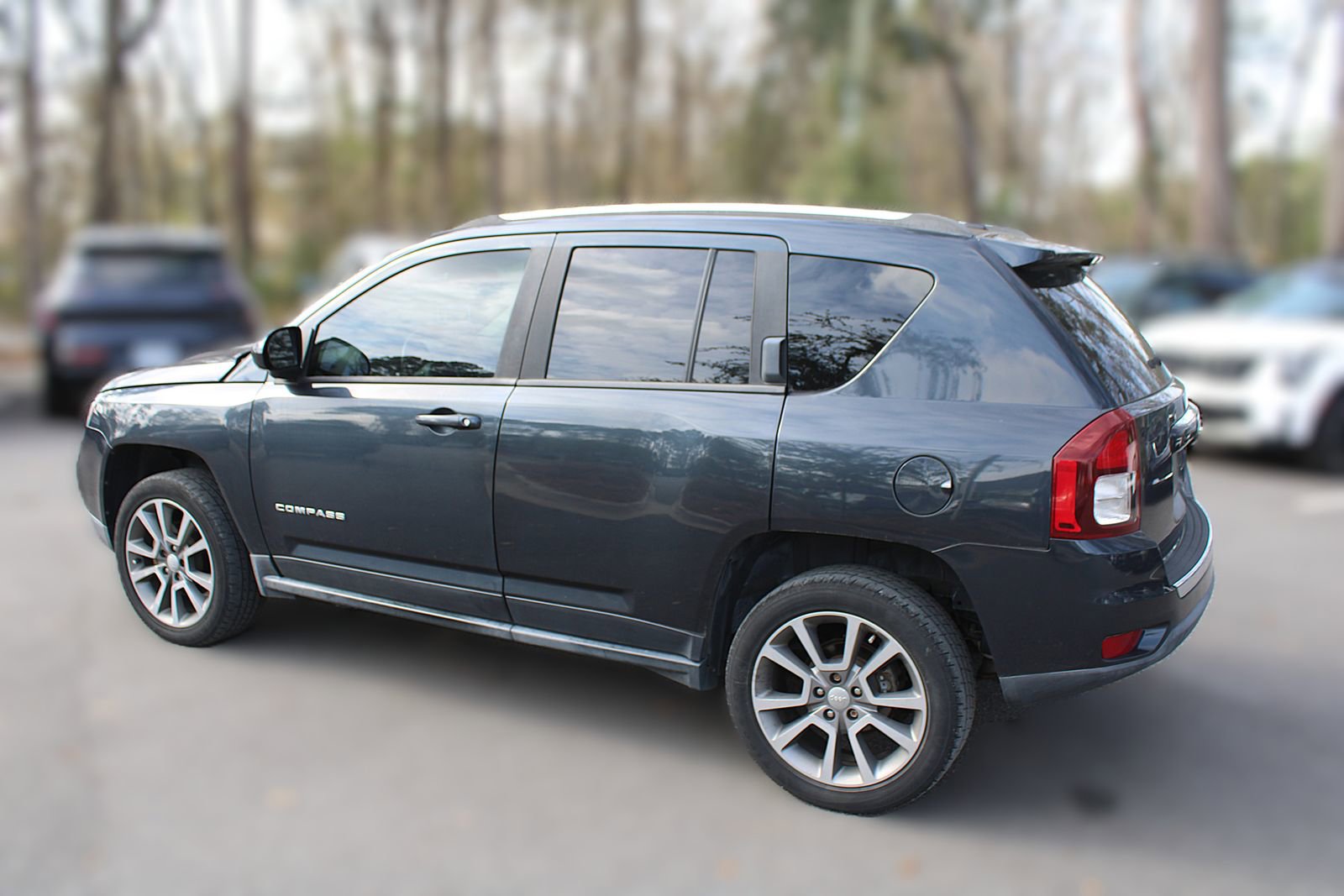 Used 2015 Jeep Compass Limited w/ Sun/Sound Group image 6