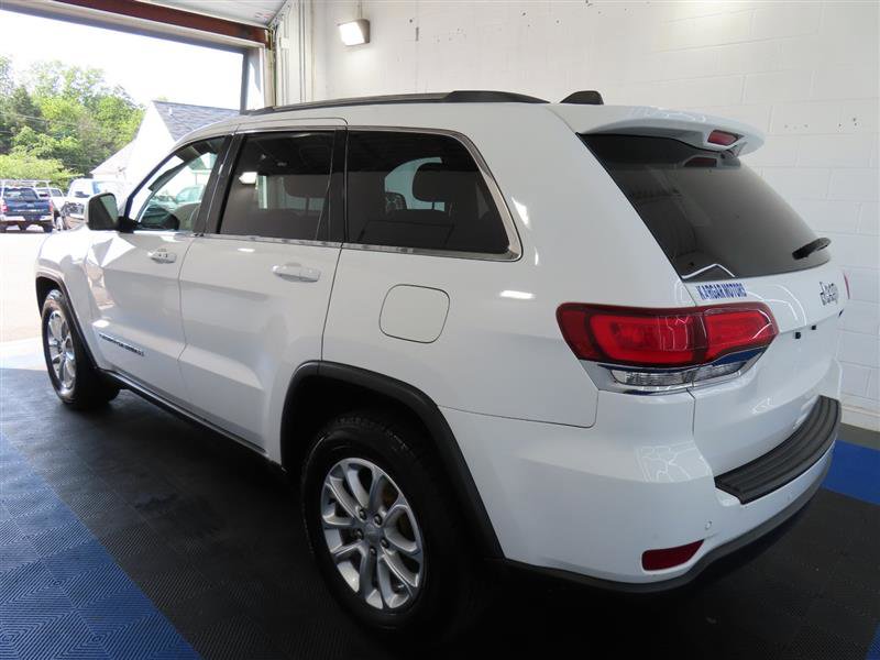 Used 2021 Jeep Grand Cherokee Laredo image 10