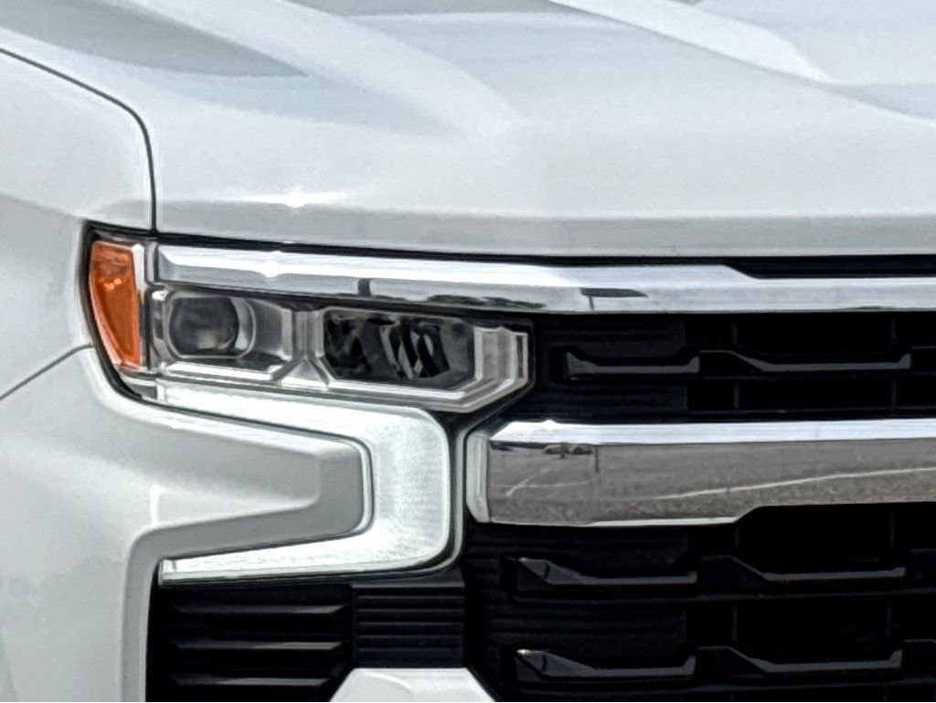 Used 2023 Chevrolet Silverado 1500 LT RWD image 14