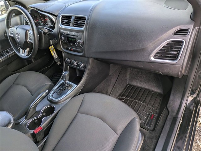 Used 2013 Dodge Avenger SXT image 24