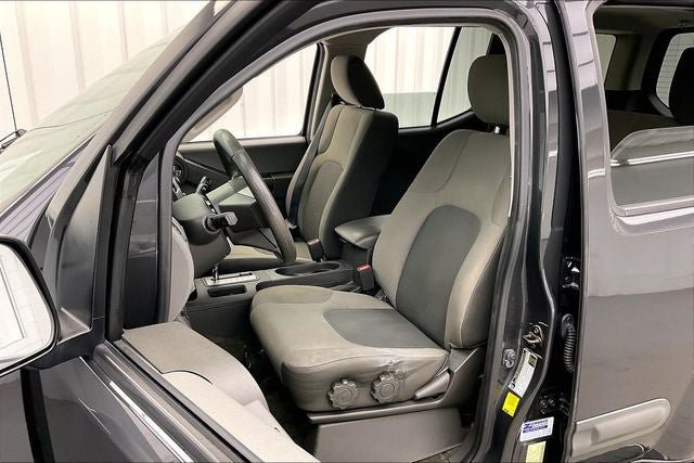 Used 2015 Nissan Xterra S w/ Nevada Tow Package AWD/4WD image 8