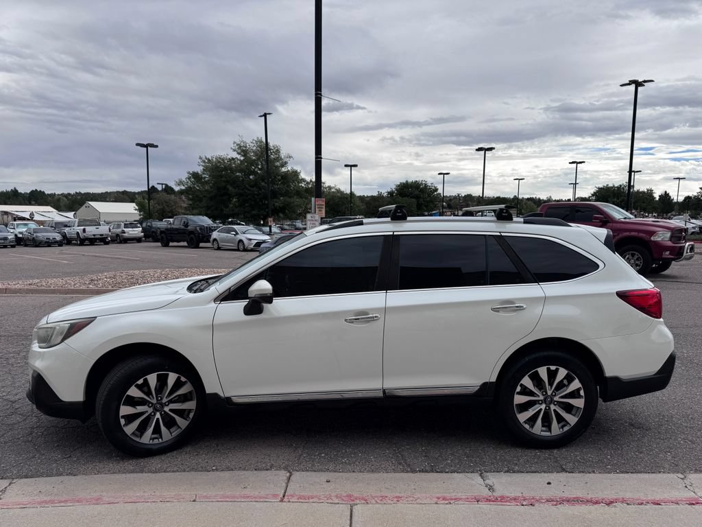 Used 2018 Subaru Outback 2.5i Touring w/ Popular Package #3 AWD/4WD image 7