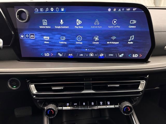 Used 2025 Chevrolet Traverse LT AWD/4WD image 9