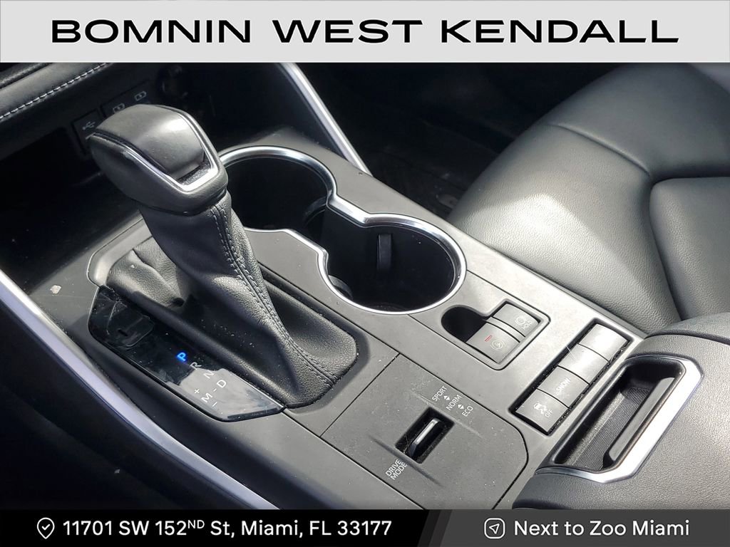 Used 2022 Toyota Highlander XLE image 29