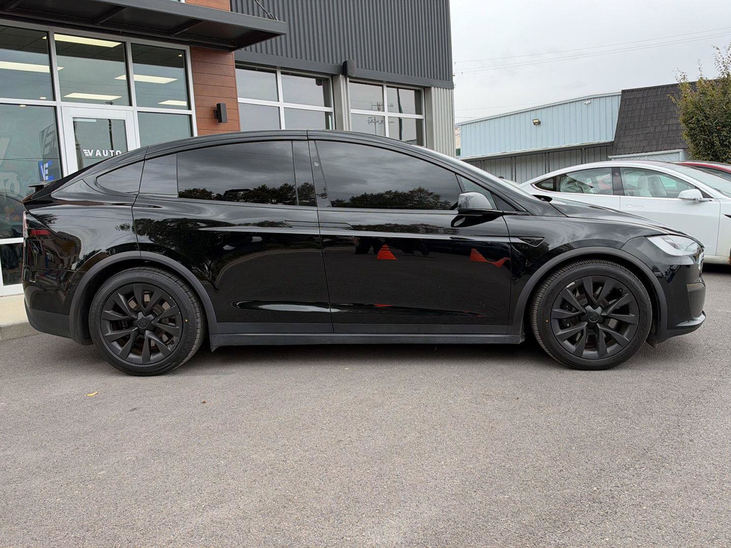 Used 2022 Tesla Model X AWD/4WD image 9