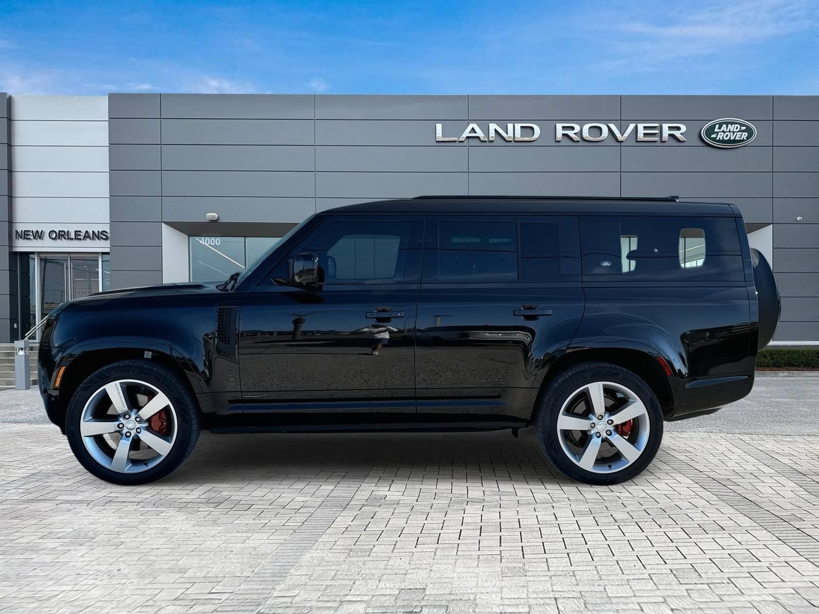 New 2024 Land Rover Defender 130 X AWD/4WD image 5