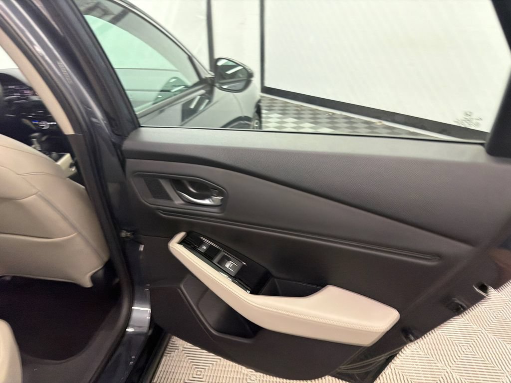 Used 2024 Honda Accord Touring image 18