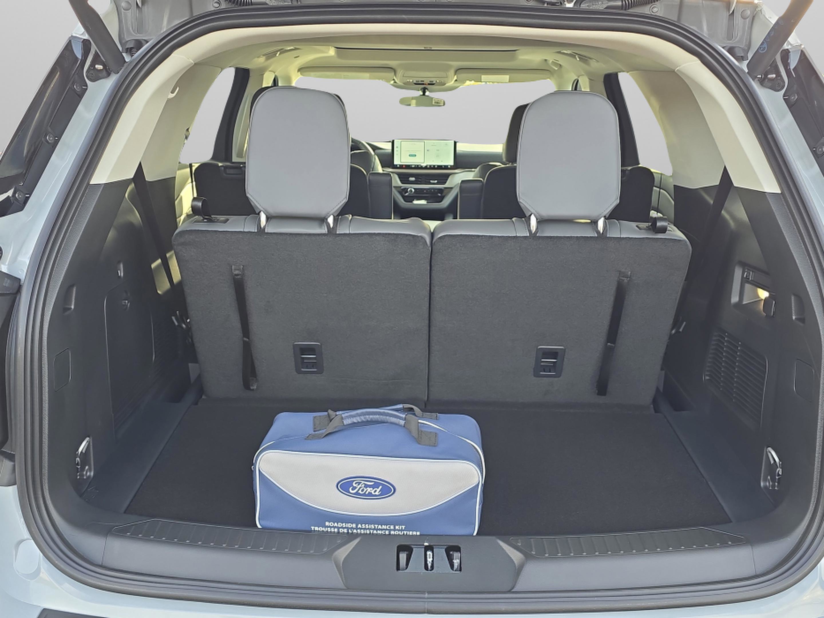 New 2026 Ford Explorer Active w/ Active Comfort Package image 32