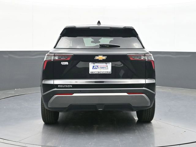 New 2026 Chevrolet Equinox LT FWD image 8