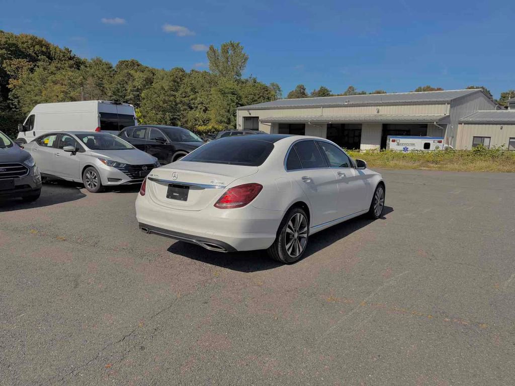 Used 2017 Mercedes-Benz C 300 4MATIC Sedan image 7