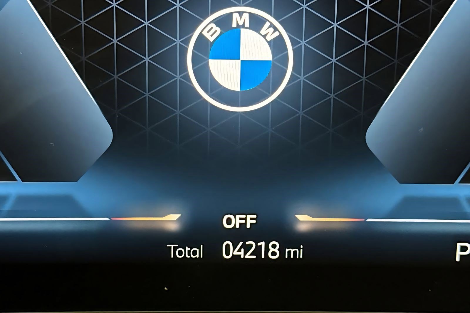 Used 2025 BMW 230i Coupe w/ Convenience Package RWD image 35