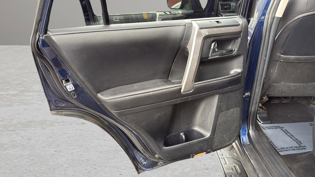 Used 2018 Toyota 4Runner SR5 Premium image 14