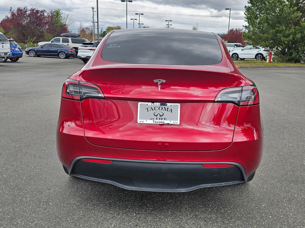 Used 2024 Tesla Model Y Long Range RWD image 6