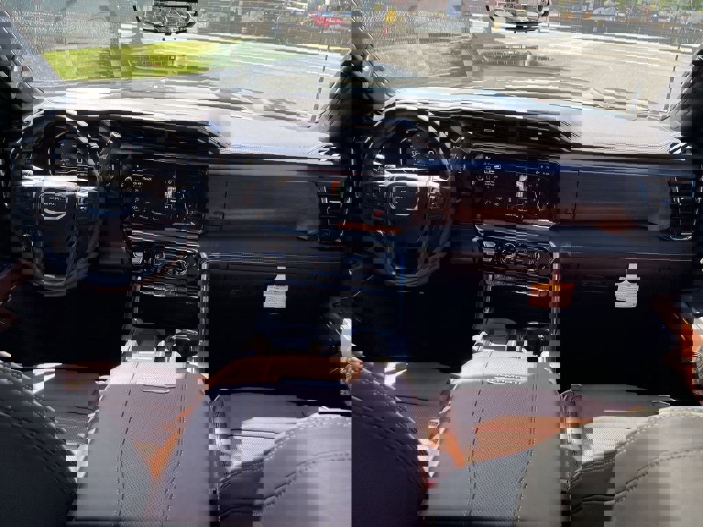 New 2025 GMC Sierra 3500 Denali Ultimate image 21