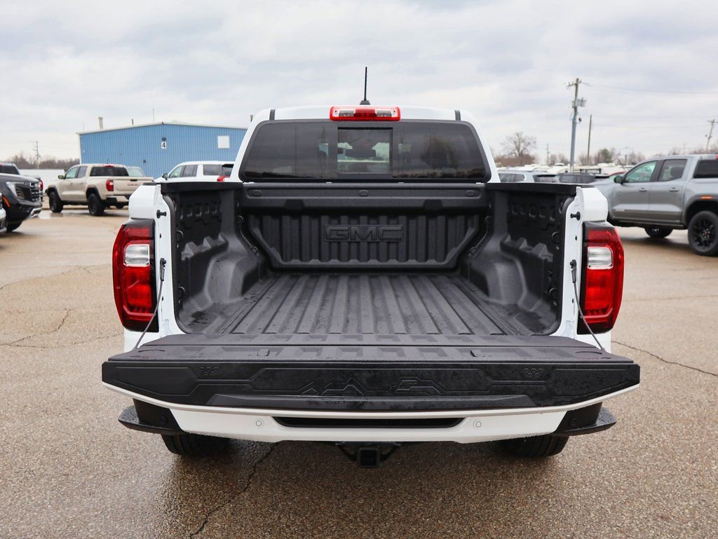 New 2026 GMC Canyon Elevation w/ Convenience Package image 5