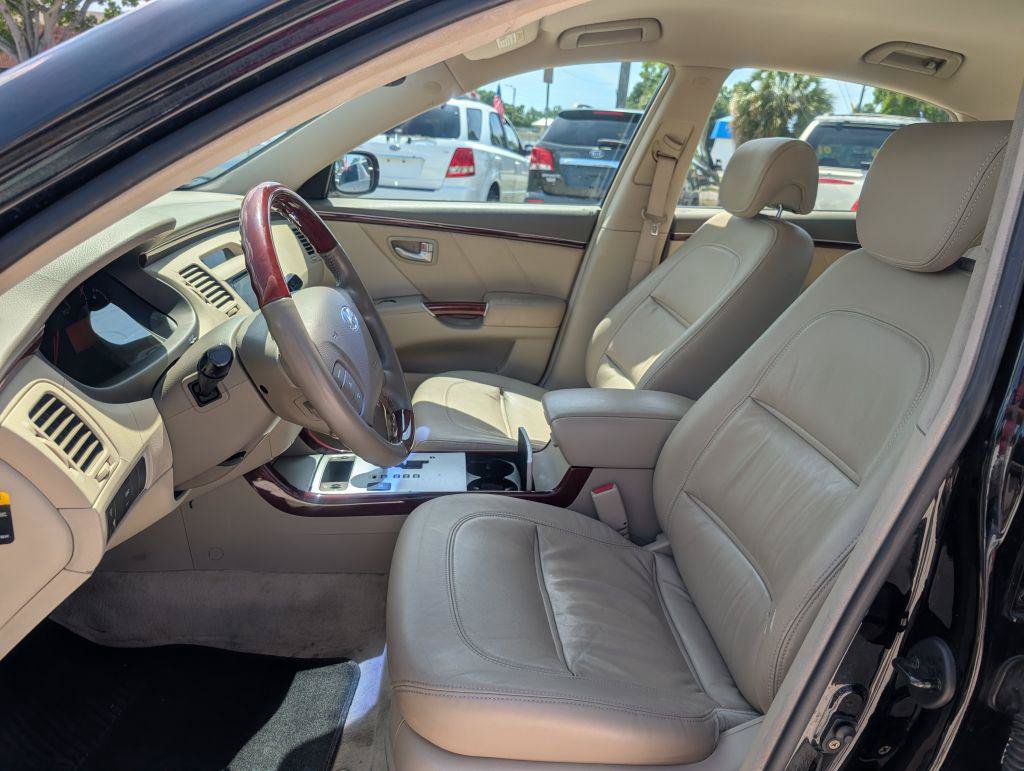 Used 2006 Hyundai Azera Limited FWD image 9