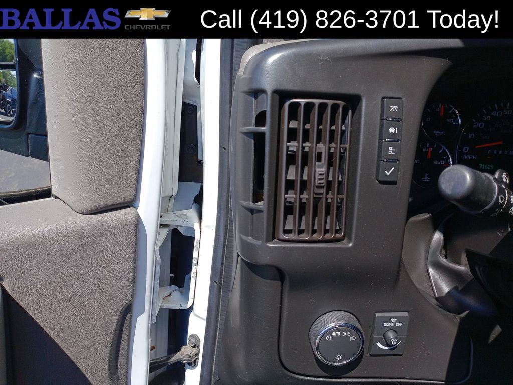 Used 2017 Chevrolet Express 2500 LS RWD image 18