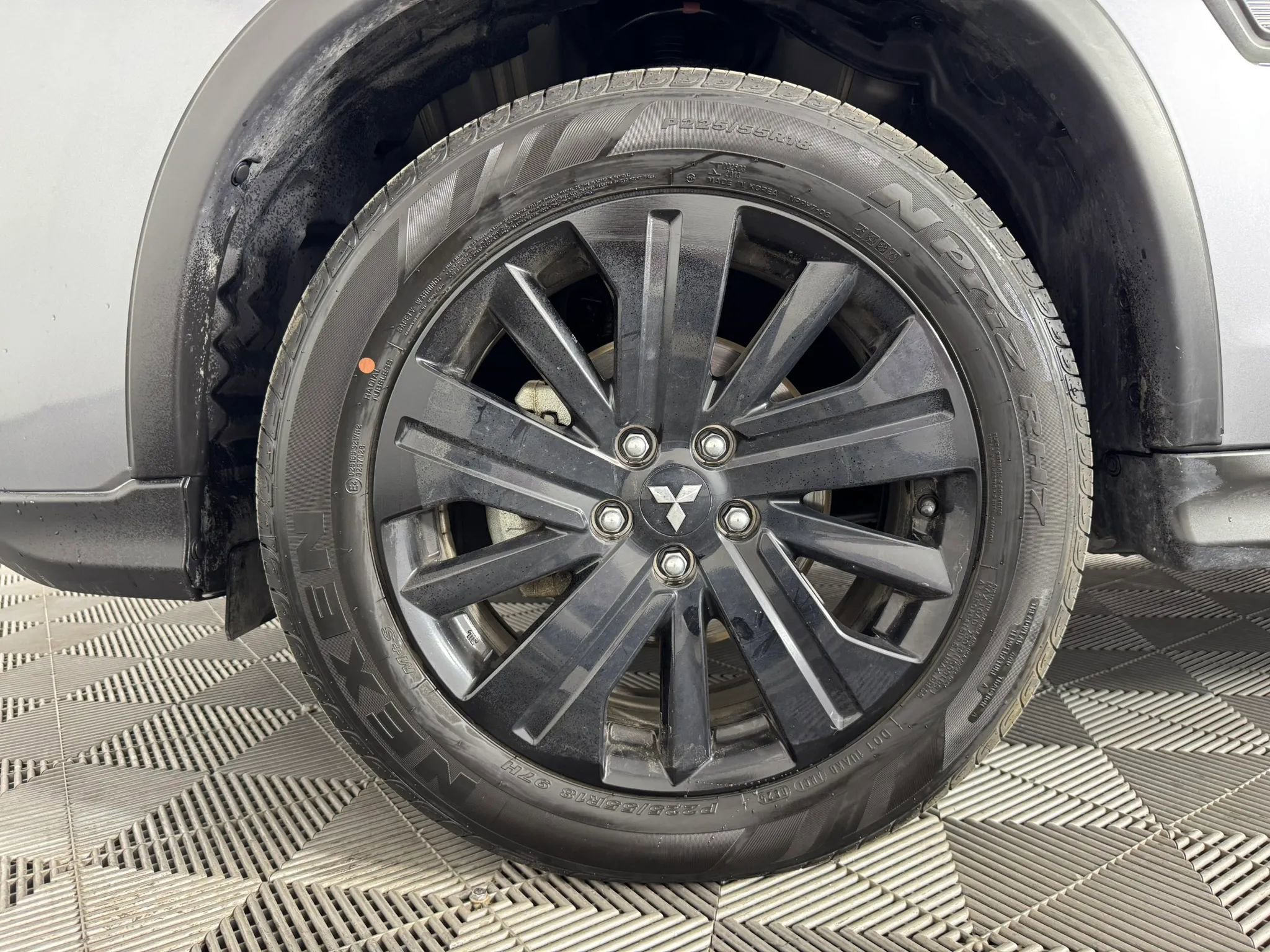 Used 2025 Mitsubishi Outlander Sport LE AWD/4WD image 40