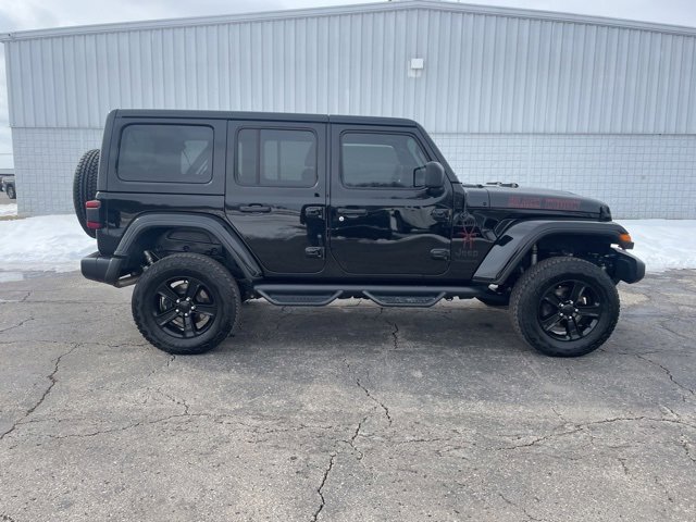 Used 2022 Jeep Wrangler Unlimited Sahara image 16