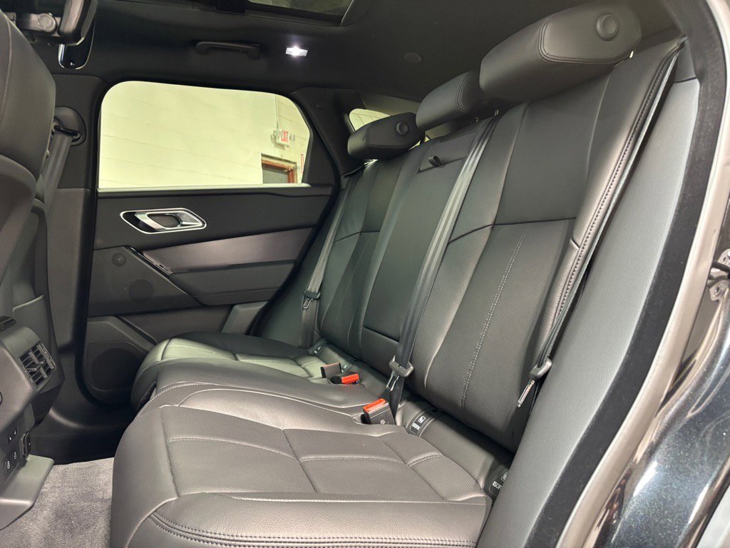 New 2026 Land Rover Range Rover Velar Dynamic SE image 28