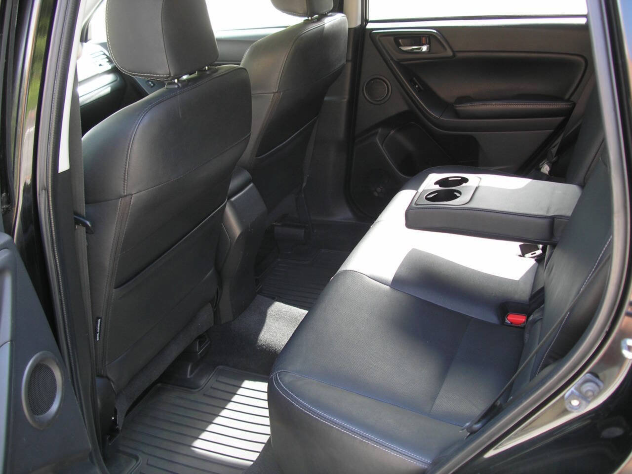 Used 2014 Subaru Forester 2.0XT Touring AWD/4WD image 4