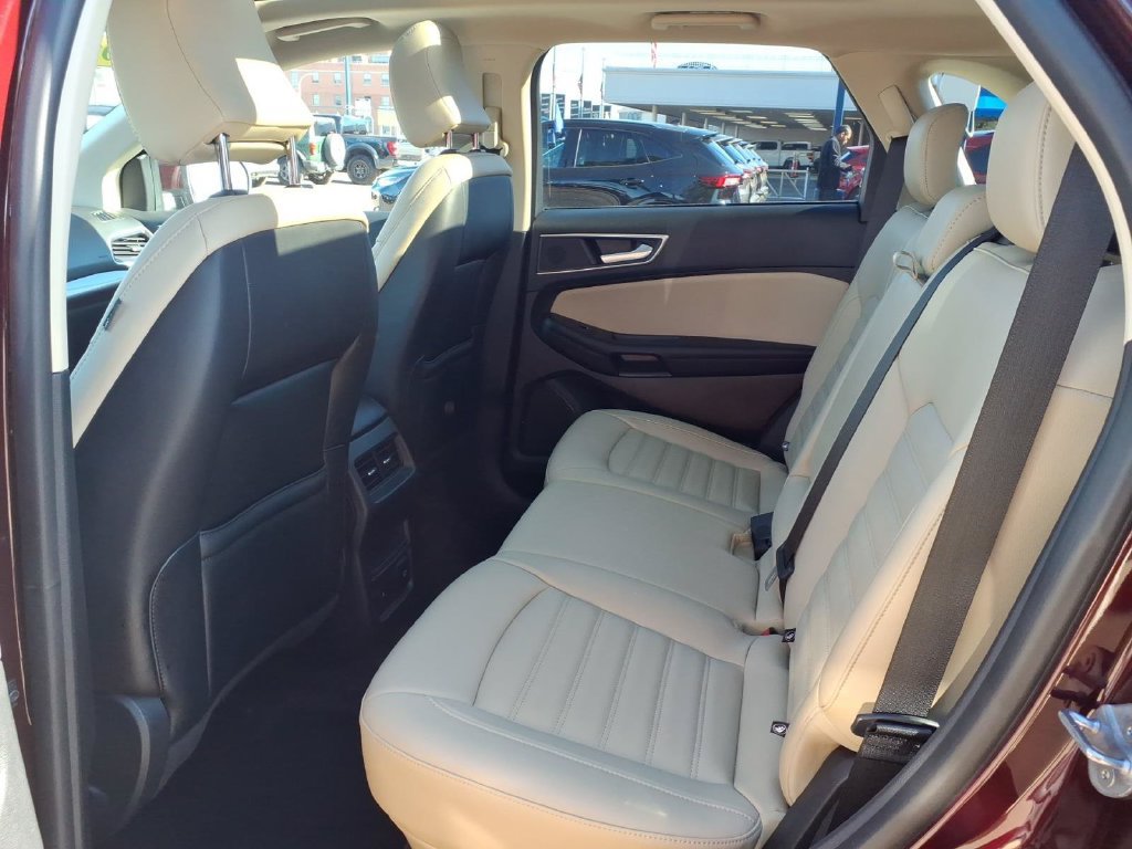 Certified 2024 Ford Edge SEL w/ Convenience Package AWD/4WD image 10