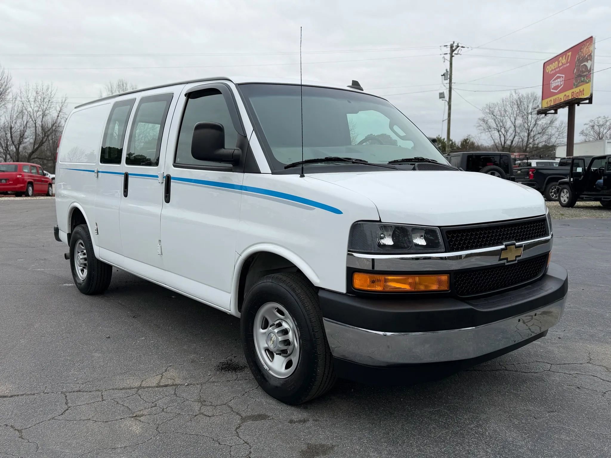 Used 2020 Chevrolet Express 2500 w/ Driver Convenience Package image 5