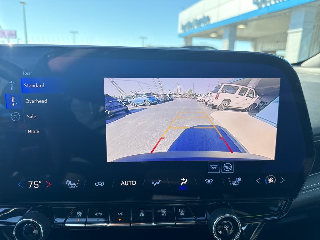 Used 2024 Chevrolet Blazer EV LT AWD/4WD image 25