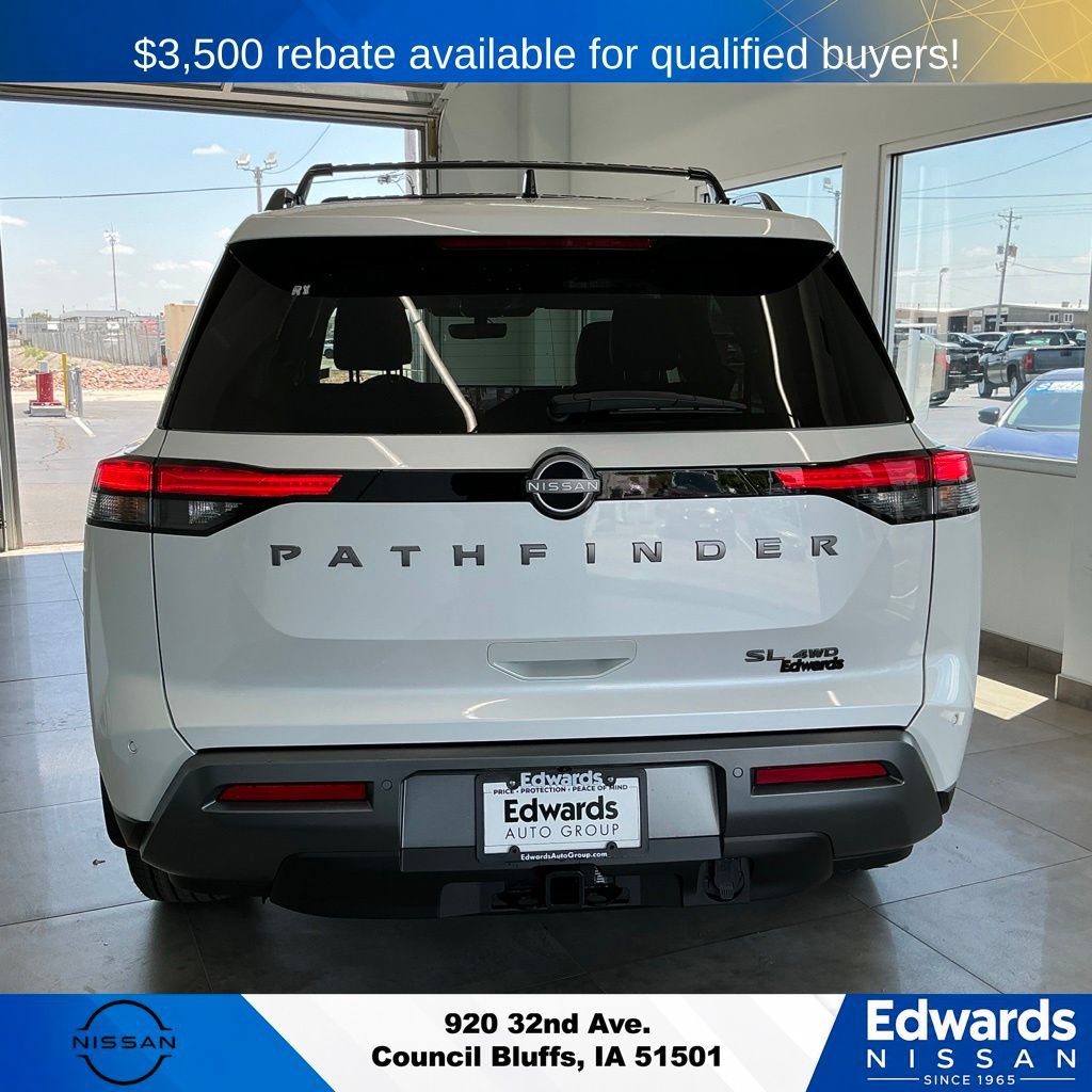 New 2026 Nissan Pathfinder SL w/ SL Premium Package AWD/4WD image 5