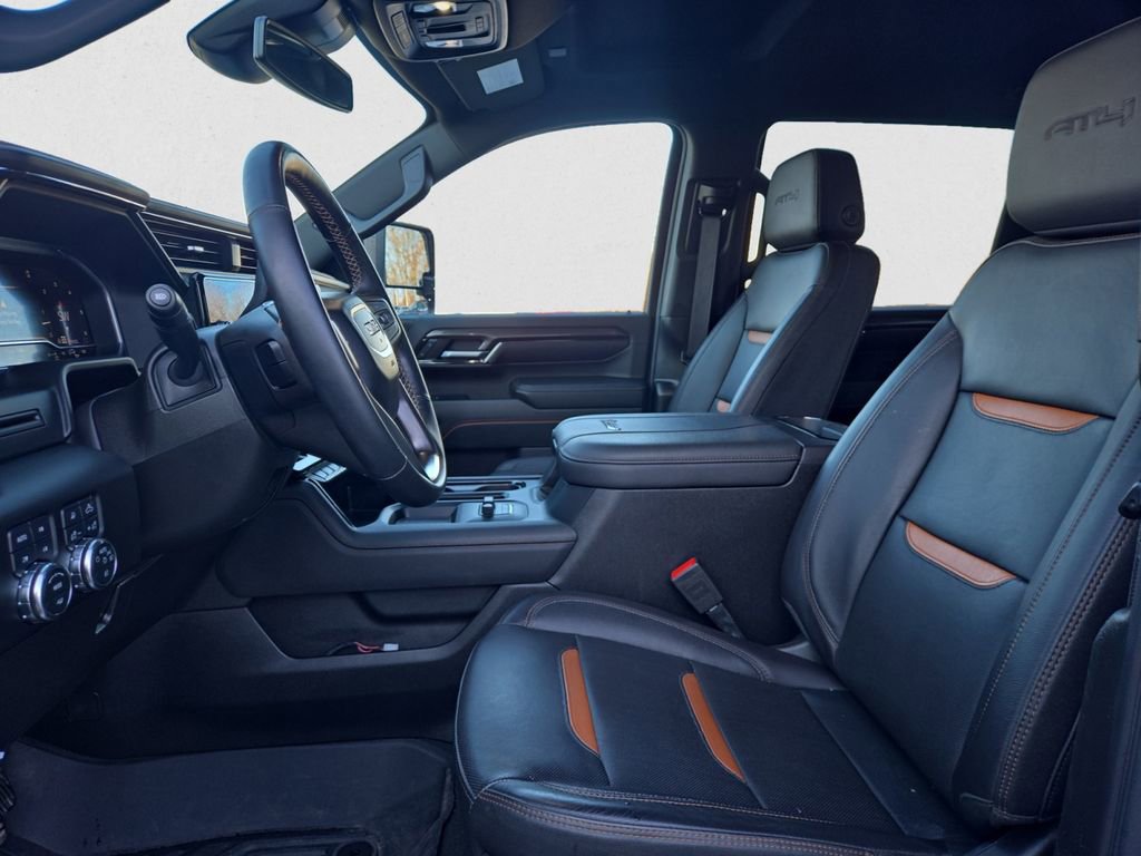 Used 2024 GMC Sierra 3500 AT4 w/ AT4 Preferred Package image 9