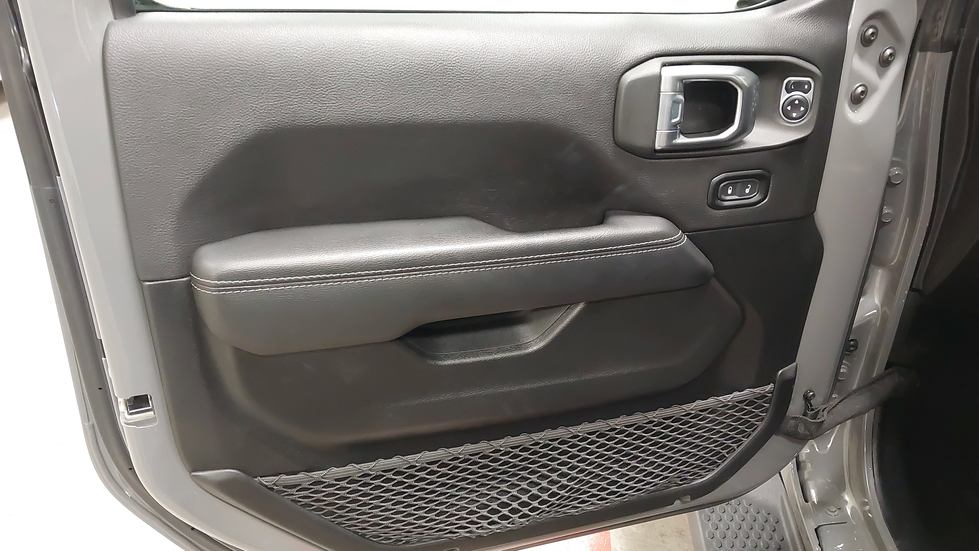 Used 2021 Jeep Wrangler Unlimited Sahara w/ Cold Weather Group image 24