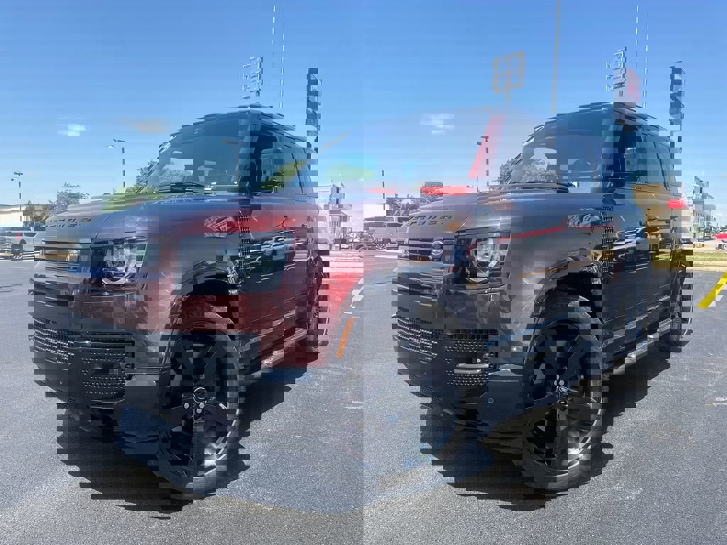 Used 2025 Land Rover Defender 110 Sedona Red Edition AWD/4WD image 1