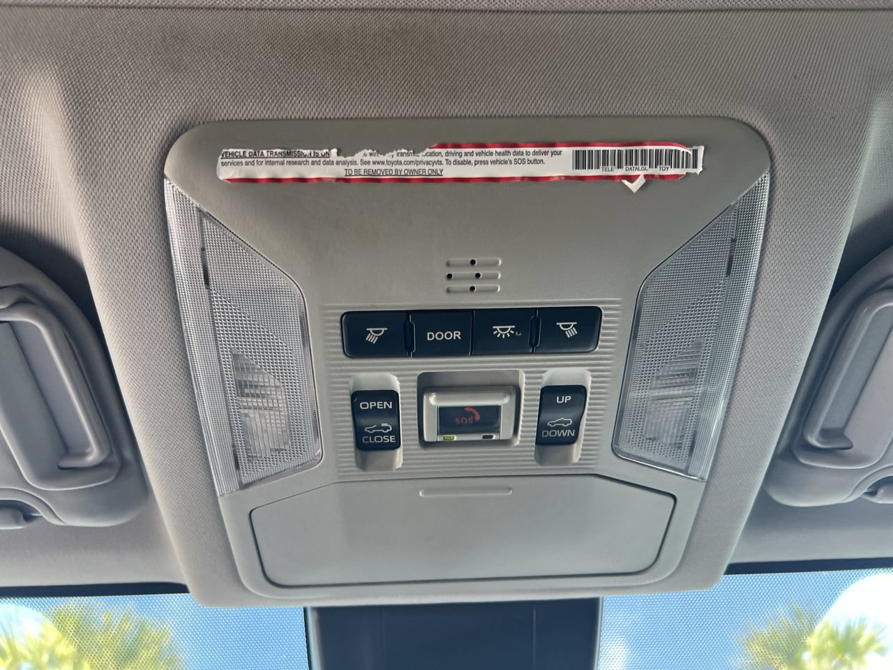 Used 2021 Toyota RAV4 XLE w/ Convenience Package FWD image 29