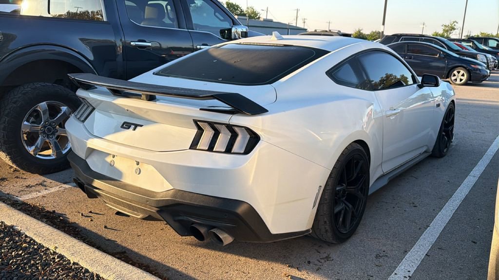 Used 2024 Ford Mustang GT Premium RWD image 4