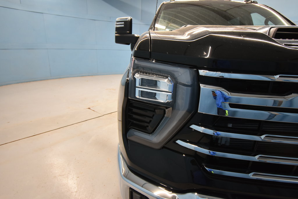 Used 2024 Chevrolet Silverado 3500 LTZ w/ LTZ Plus Package AWD/4WD image 39
