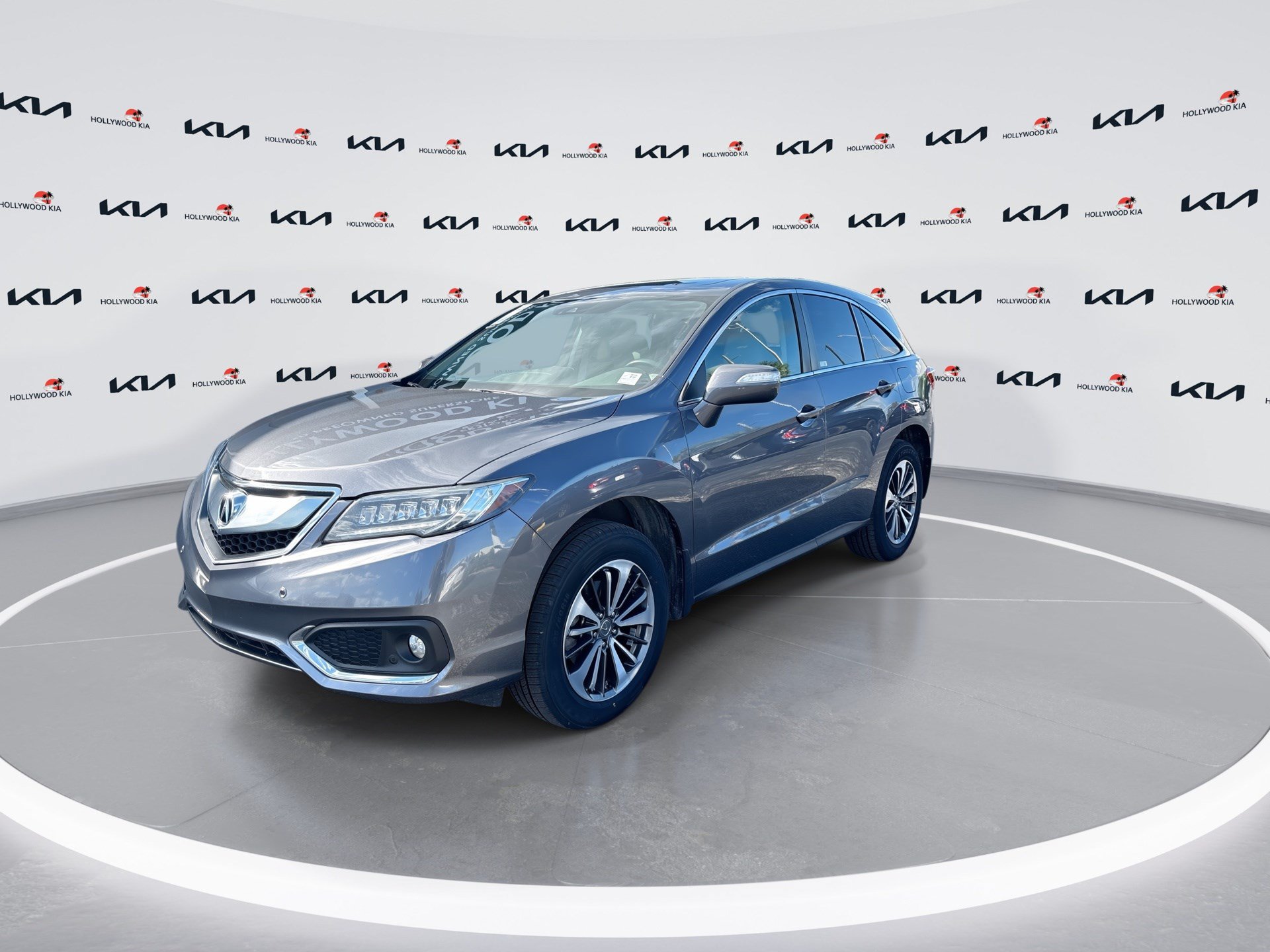 Used 2018 Acura RDX w/ Advance Package FWD image 4