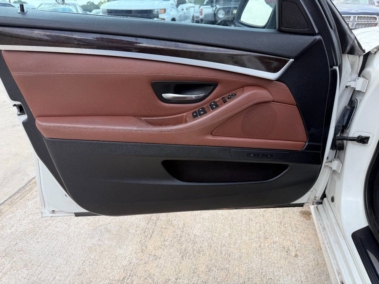 Used 2013 BMW 528i xDrive Sedan AWD/4WD image 12