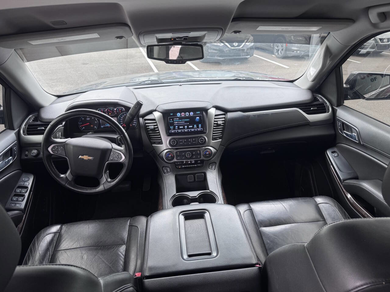 Used 2018 Chevrolet Suburban LT image 24