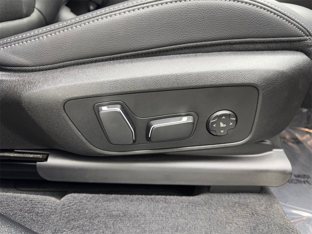 Used 2024 BMW X3 xDrive30i w/ Convenience Package image 47