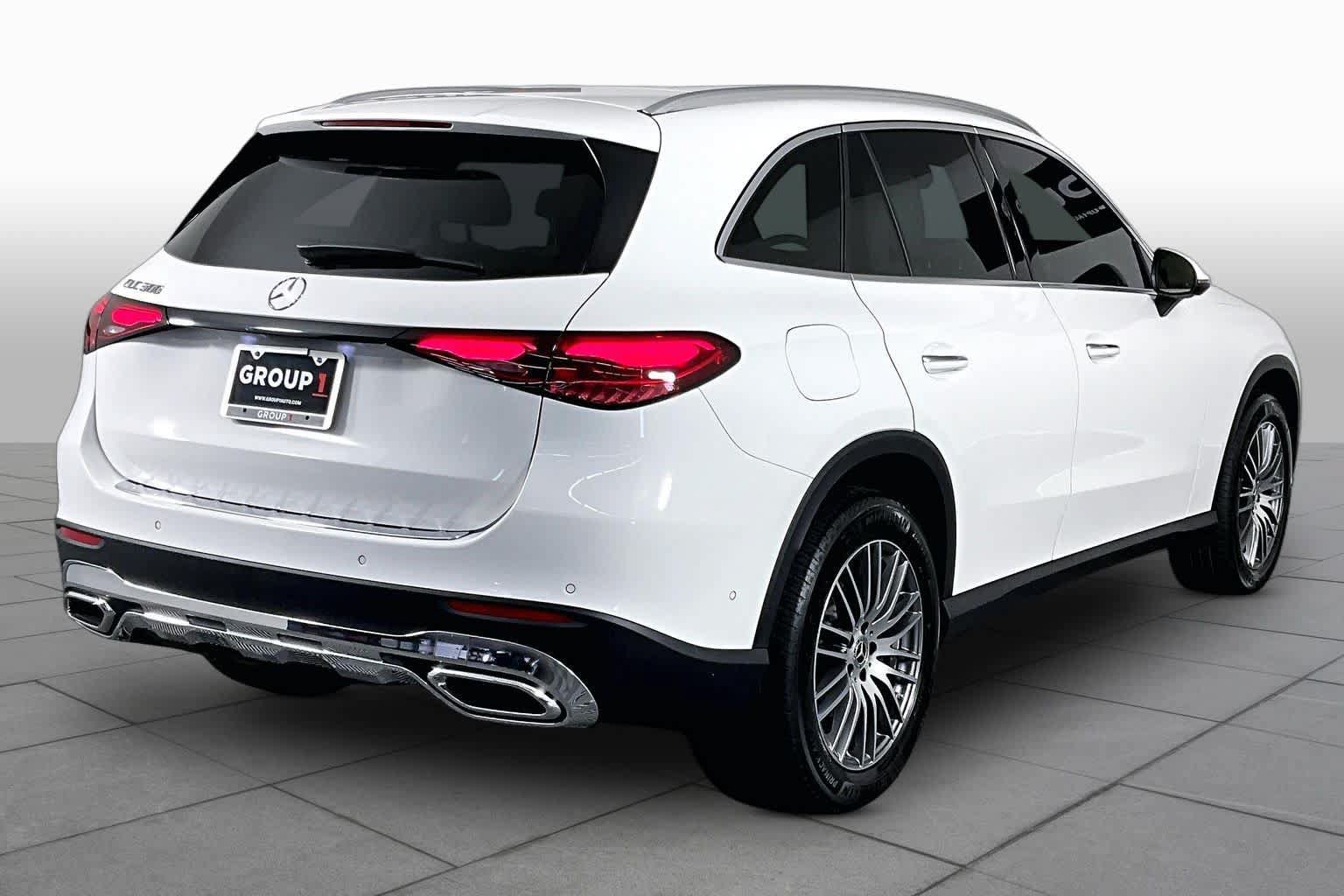 Used 2026 Mercedes-Benz GLC 300 image 11