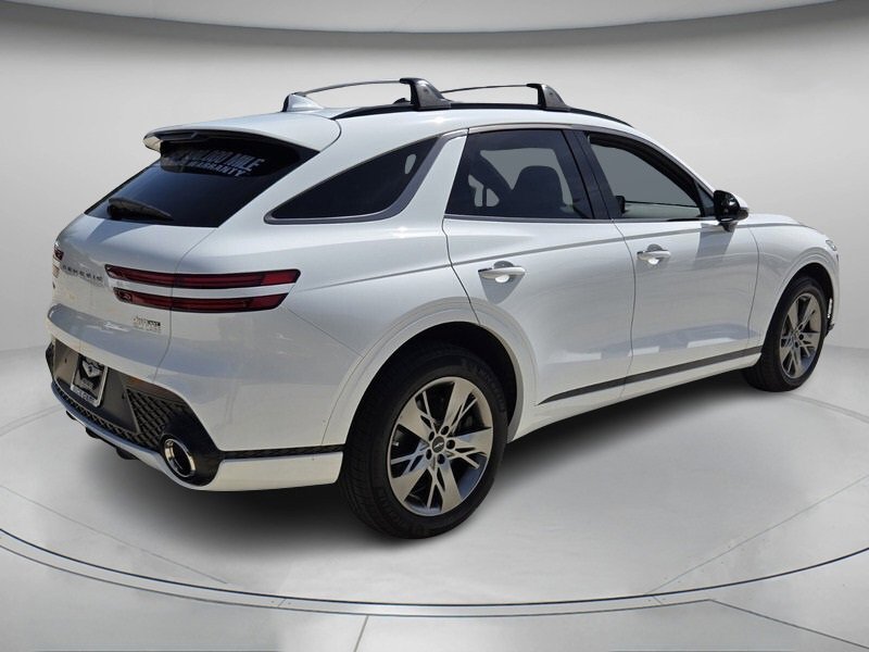 Used 2025 Genesis GV70 3.5T Sport image 7