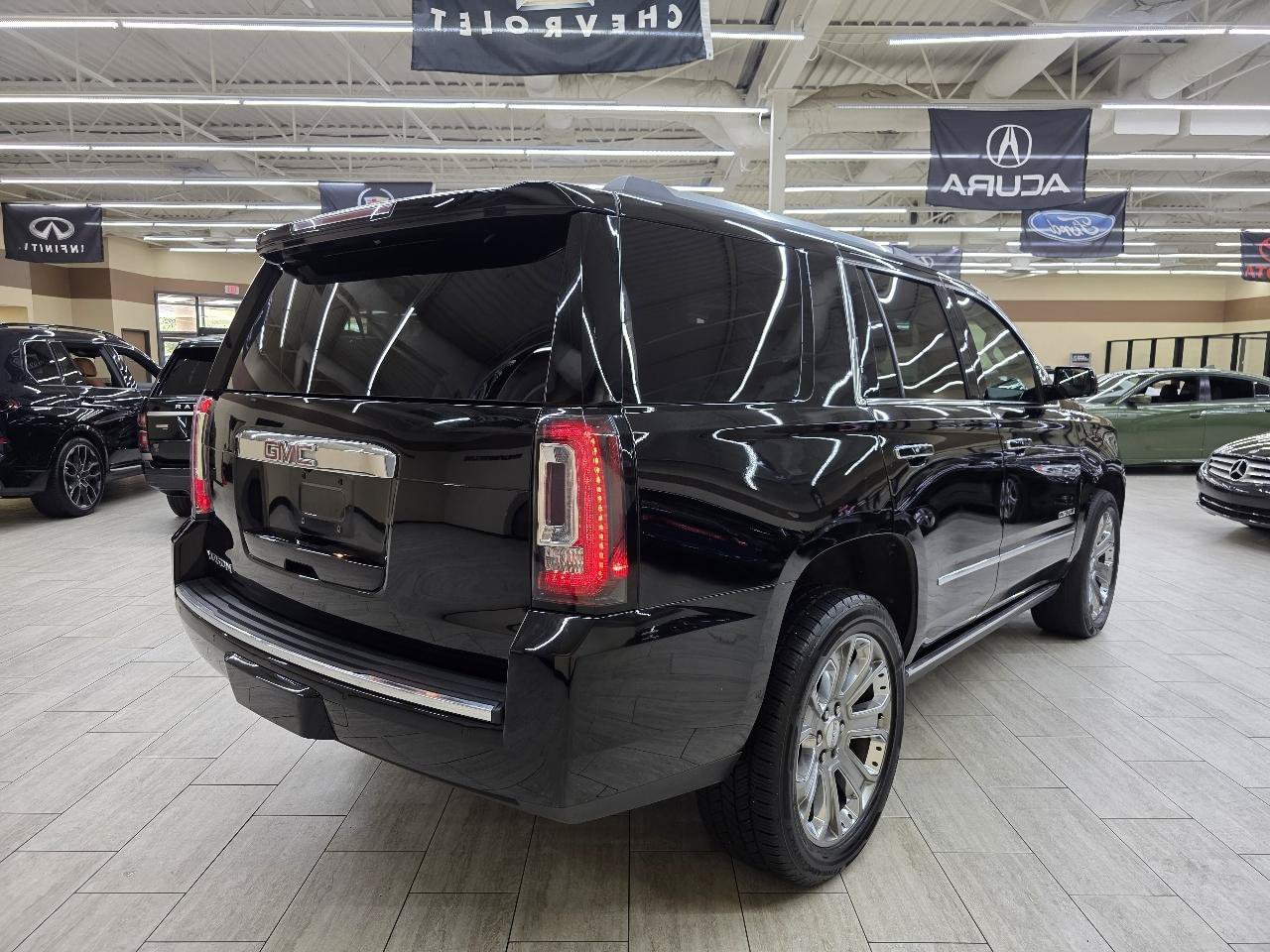 Used 2019 GMC Yukon Denali w/ Open Road Package AWD/4WD image 6