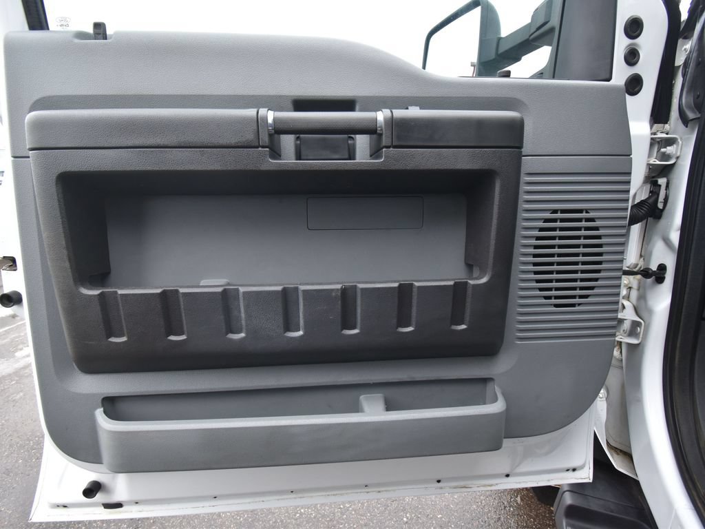 Used 2016 Ford F550 4x4 Regular Cab Super Duty image 20