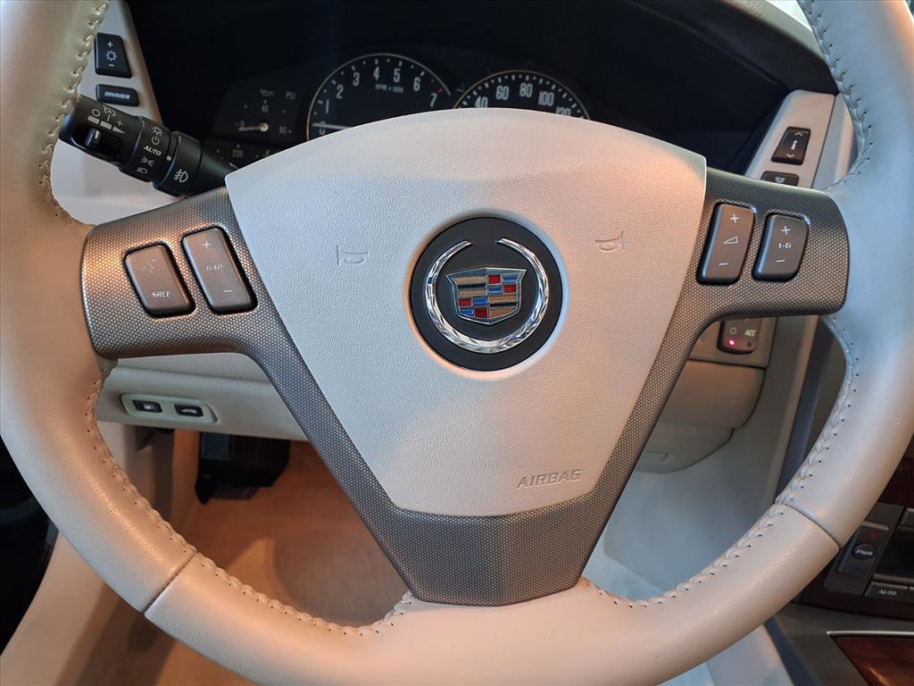 Used 2006 Cadillac XLR image 17