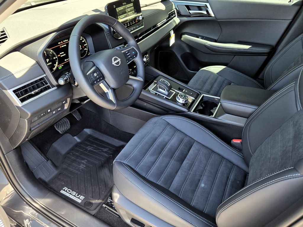 New 2026 Nissan Rogue SL AWD/4WD image 13